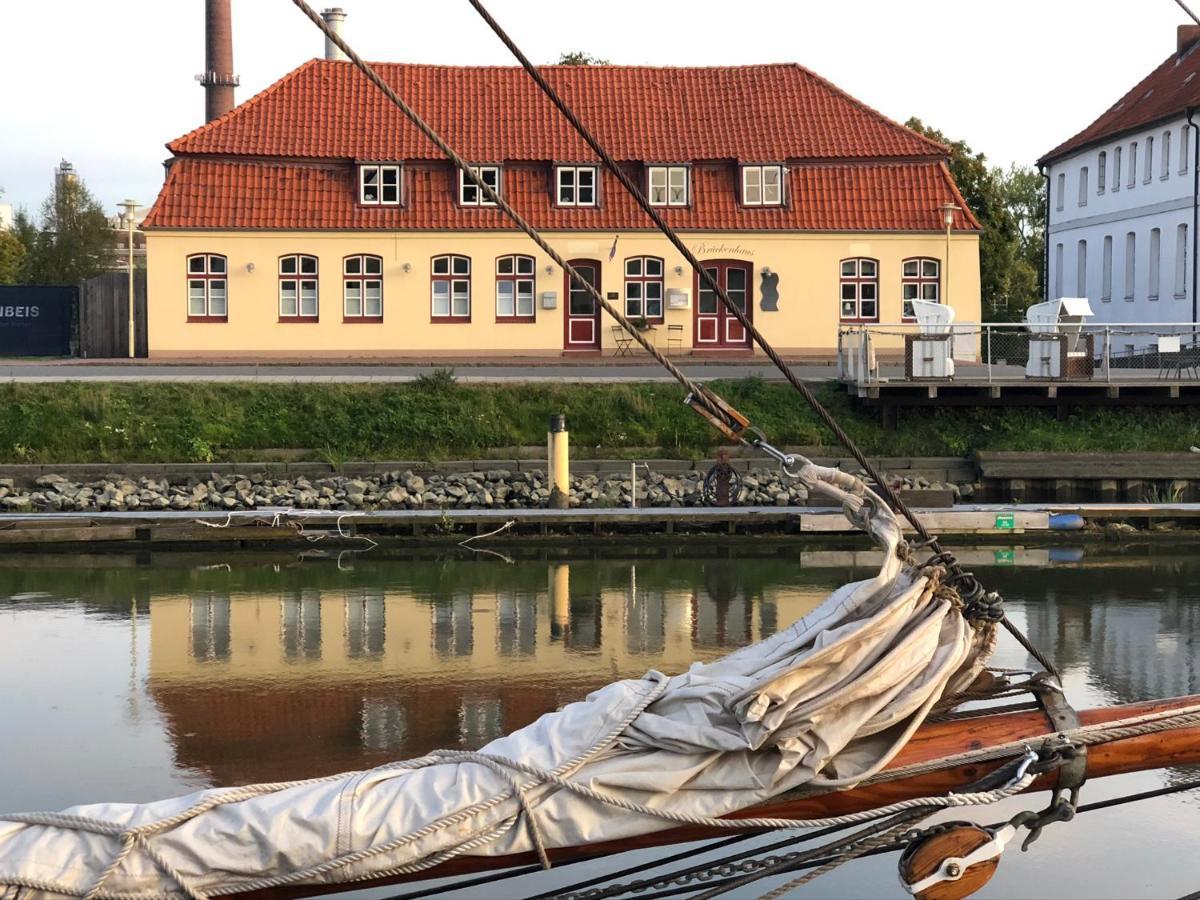 Hotel Das Brueckenhaus Glückstadt Dış mekan fotoğraf